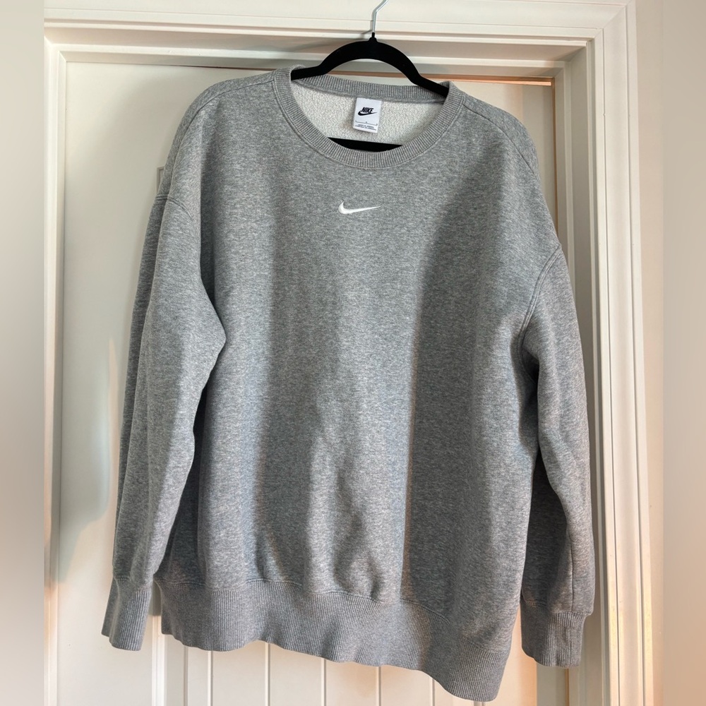 Nike Women's Sportswear Phoenix Fleece Oversized Sweatshirt
